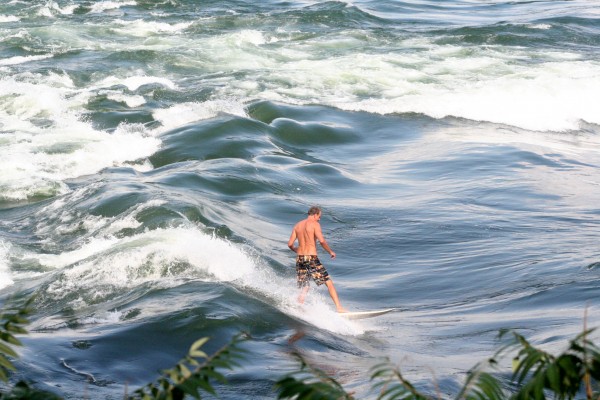 Close up Surfing
